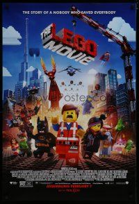 2m473 LEGO MOVIE advance DS 1sh '14 the story of a nobody who saved everybody!