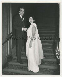 4x284 DR. NO English 8.25x10 news photo '62 Sean Connery & Zena Marshall at the London premiere!