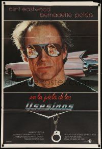 6f885 PINK CADILLAC Argentinean '89 Clint Eastwood is a real man wearing really cool shades!