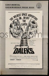 8h480 DR. WHO & THE DALEKS pressbook '66 Peter Cushing as the Doctor, wildest space adventure!