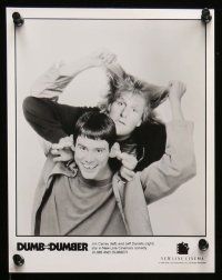 8h195 DUMB & DUMBER presskit w/ 10 stills '95 Jim Carrey & Jeff Daniels are Harry & Lloyd!