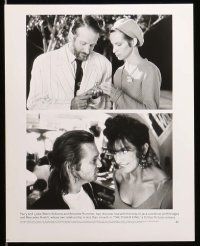 8h198 FISHER KING presskit w/ 10 stills '91 Jeff Bridges & Robin Williams searching for sanity!