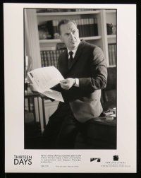 8h107 THIRTEEN DAYS presskit w/ 13 stills '00 Kevin Costner in the Cuban Missile Crisis!