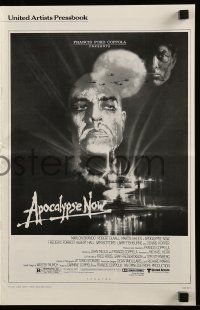 9d555 APOCALYPSE NOW pressbook '79 Francis Ford Coppola, classic Bob Peak art of Brando & Sheen!