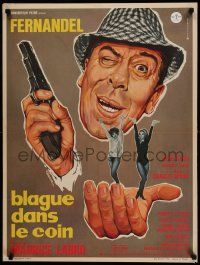 9j823 BLAGUE DANS LE COIN French 24x32 '63 wacky gambling art of Fernandel & sexy showgirls!