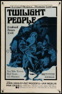 9y928 TWILIGHT PEOPLE 1sh '72 wild art of manimal monsters & bat men holding victim!