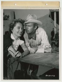 3s485 MAN FROM LARAMIE 8x11 key book still '55 James Stewart & his wife Gloria on set by Gereghty!