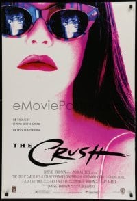 3w224 CRUSH DS 1sh '93 cool image of Alicia Silverstone with Cary Elwes in her sunglasses!