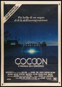 4p131 COCOON Italian 1p '85 Ron Howard classic sci-fi, great artwork by John Alvin!