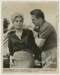 6h845 STRANGERS WHEN WE MEET 8x10.25 still '60 Kirk Douglas w/sexy Kim Novak, who is not his wife!