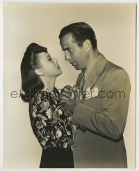 8a410 HIGH SIERRA 7.5x9.25 still 1941 romantic c/u of Humphrey Bogart & Ida Lupino by Welbourne!