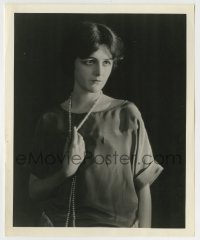 8s367 HOLLYWOOD 8.25x10 still 1923 portrait of super young Mary Astor over black background, rare!