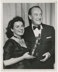 1h342 GEORGE SANDERS/MERCEDES MCCAMBRIDGE 7.25x9 news photo 1951 he won Oscar for All About Eve!