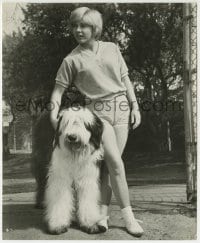 1h717 PATTY DUKE 8.25x10 still 1965 great close up as a teenager with sheepdog from Billie!