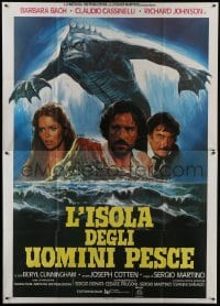 3p503 SOMETHING WAITS IN THE DARK Italian 2p 1979 cool art of sea monster looming over top stars!