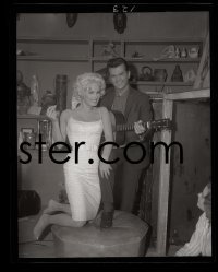 4d222 COLLEGE CONFIDENTIAL group of 4 4x5 negatives & 2 2x2 negatives 1960 Mamie Van Doren, candids!