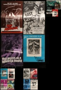 4m204 LOT OF 16 UNCUT HORROR/SCI-FI PRESSBOOKS 1960s-1970s advertising for a variety of movies!