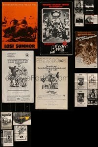 4m230 LOT OF 17 CUT PRESSBOOKS 1960s-1970s advertising for a variety of different movies!