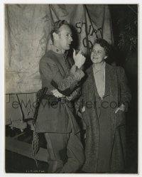 5x366 GONE WITH THE WIND candid 7.75x9.75 still 1939 Leslie Howard gets coached on Southern accent!