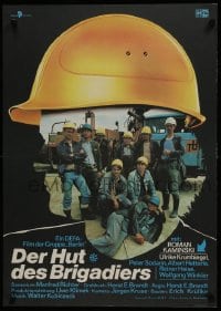 5y574 DER HUT DES BRIGADIERS East German 23x32 1986 Gernot Brandt & Helmut Raddatz, construction!