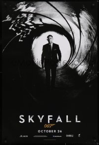 6r813 SKYFALL int'l teaser DS 1sh 2012 October style, Craig as James Bond standing in gun barrel!