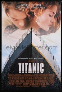 6r914 TITANIC DS 1sh 1997 Leonardo DiCaprio, Kate Winslet, directed by James Cameron!