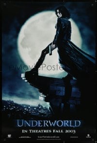 6r953 UNDERWORLD teaser DS 1sh 2003 great full-length image of Kate Bekinsale w/moon & gun!