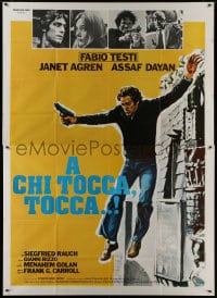 8b165 URANIUM CONSPIRACY Italian 2p 1978 art of Fabio Testi with gun jumping off building!