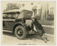 9h622 LOUISE FAZENDA 8.25x10 still 1920s she's all dressed up trying to push a car on the street!