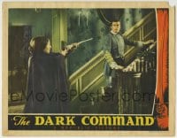 9y378 DARK COMMAND LC 1940 Marjorie Main pointing gun at Walter Pidgeon on stairs, Raoul Walsh!