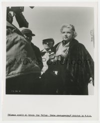 1a155 BUS STOP candid 8.25x10 still 1956 c/u of Marilyn Monroe in fur between scenes by Al Brack!