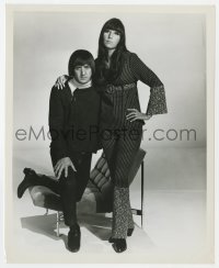 1a184 CHER/SONNY BONO 8.25x10 still 1960s standing together with Sonny kneeling on chair!