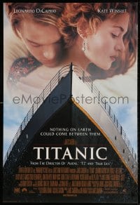 4z937 TITANIC revised int'l DS 1sh 1997 Leonardo DiCaprio & Winslet, James Cameron!