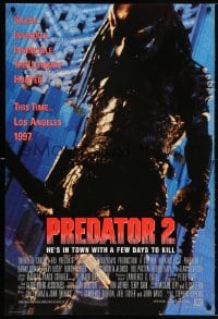 5g846 PREDATOR 2 int'l DS 1sh 1990 great full-length image of alien hunter in L.A.!