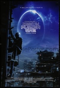 5g861 READY PLAYER ONE advance DS 1sh 2018 Tye Sheridan climbing, directed by Steven Spielberg!