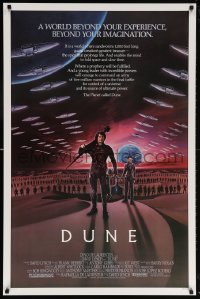 5z612 DUNE 1sh 1984 David Lynch, art of MacLachlan & Young on Arrakis with Fremen warriors!