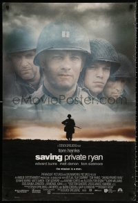 8k886 SAVING PRIVATE RYAN int'l DS 1sh 1998 Spielberg, Hanks, soldier on hill in front of clouds!