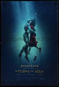 8k892 SHAPE OF WATER style B int'l Spanish language DS 1sh 2017 Guillermo del Toro, Jones, Hawkins!