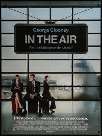 9f968 UP IN THE AIR French 1p 2010 George Clooney, Vera Farminga & Anna Kendrick in airport!