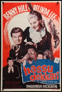 1p436 WHO DONE IT Finnish 1956 wacky of Benny Hill w/bloodhound & Belinda Lee!