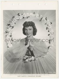 2h635 MARY MARTIN 8.25x11 still 1940 Paramount portrait with hands clasped in ring of flowers!