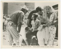 2h646 MISFITS candid 8.25x10 still 1961 Marilyn Monroe, Montgomery Clift & Wallach between scenes!