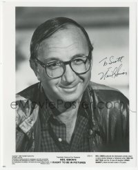 3f0692 NEIL SIMON signed 8x10 still 1982 candid portrait of the I Ought to Be in Pictures author!