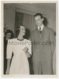 4w1305 HOWARD HUGHES/LILY PONS 6x8.25 news photo 1938 her cocktail party at Beverly Wilshire hotel!