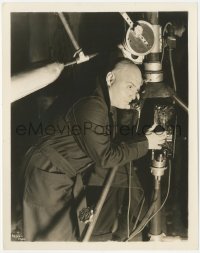 4w1428 MAD LOVE candid 8x10.25 still 1935 c/u of Peter Lorre in full make-up smoking on the set!