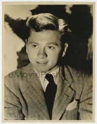 5z0212 MICKEY ROONEY deluxe 10x13 still 1930s MGM studio portrait wearing suit & tie!