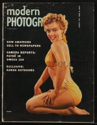 5z1386 MODERN PHOTOGRAPHY magazine August 1954 sexy Marilyn Monroe in swimsuit on the cover!