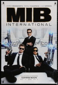 6s1148 MEN IN BLACK INTERNATIONAL int'l teaser DS 1sh 2019 Chris Hemsworth, Tessa Thompson, Liam Neeson!