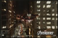 7b1044 AVENGERS Italian 16x23 pbusta 2012 Robert Downey Jr. as Iron Man in flight over city!