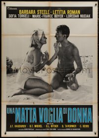 9b1009 LES BAISERS Italian 1p 1964 c/u of young lovers on the beach, compilation of 5 shorts, rare!